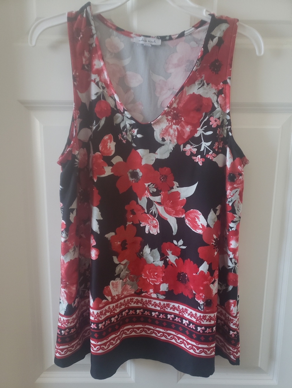 white birch Red and Black Floral V-Neck Tank, Size L